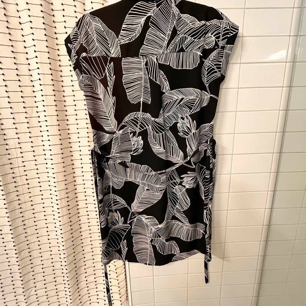 Express Summer Dress - Picture 3 of 4